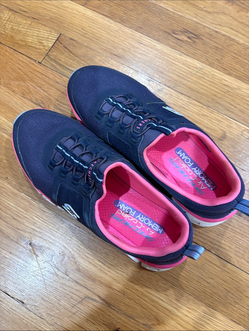 Skechers Navy Slip-On Sneakers with Pink Interior women’s size 7.5